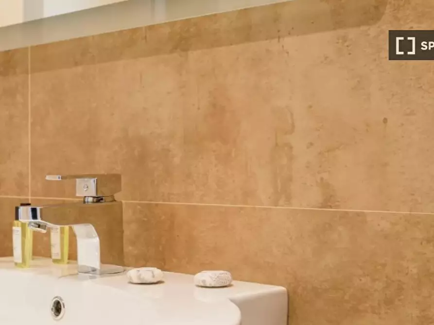 Immagine 11 di Ufficio in affitto  in Via Vitruvio a Milano