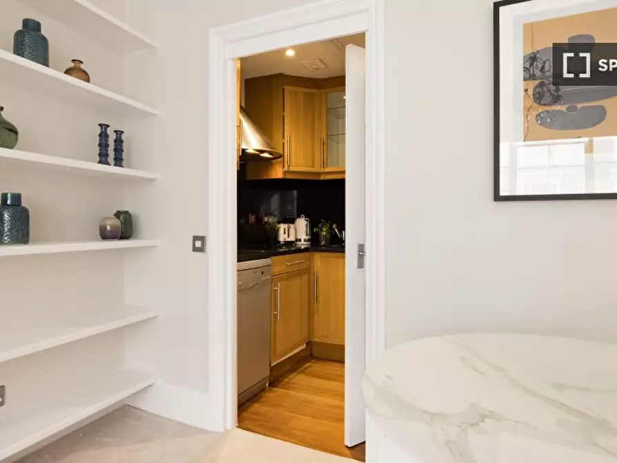 Immagine 15 di Appartamento in affitto  in flat a Kensington