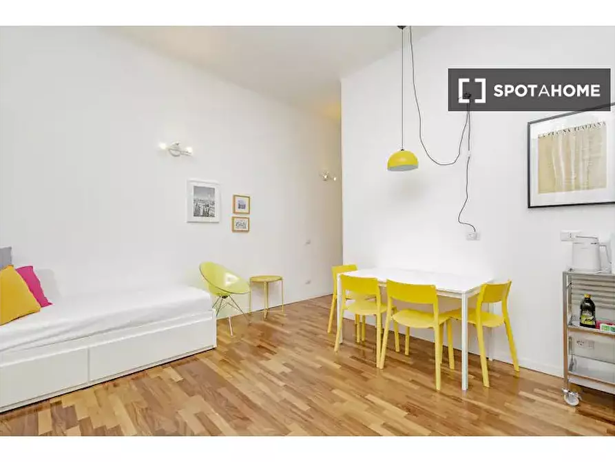 Immagine 14 di Appartamento in affitto  in Via Giambellino a Milano