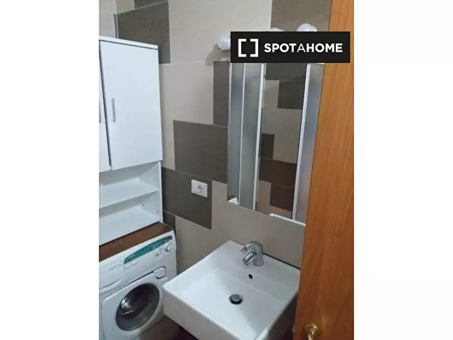 Immagine 8 di Ufficio in affitto  in Via Alessandro Stoppato a Bologna