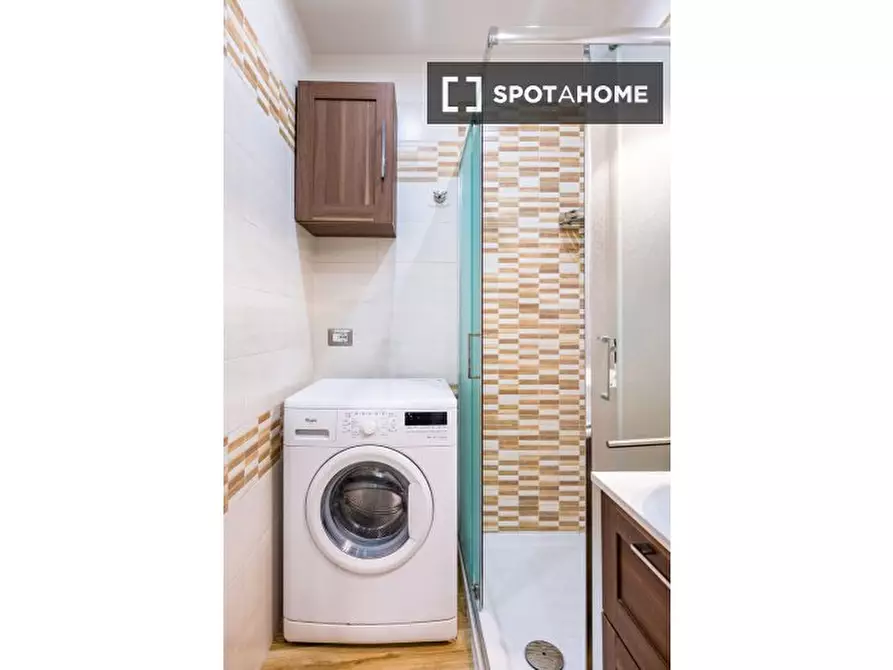 Immagine 14 di Appartamento in affitto  in Via San Attanasio a Napoli