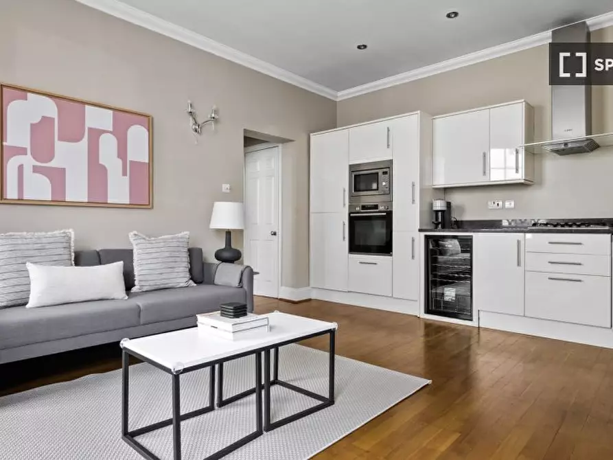 Immagine 1 di Appartamento in affitto  in Westbourne Cres a Paddington