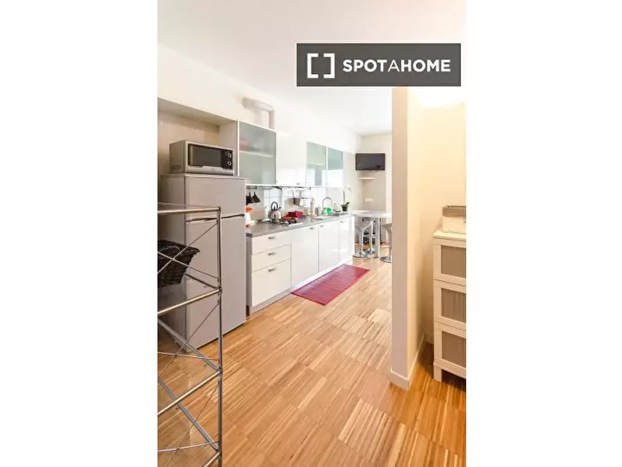 Immagine 10 di Ufficio in affitto  in Via Marco Emilio Lepido a Bologna
