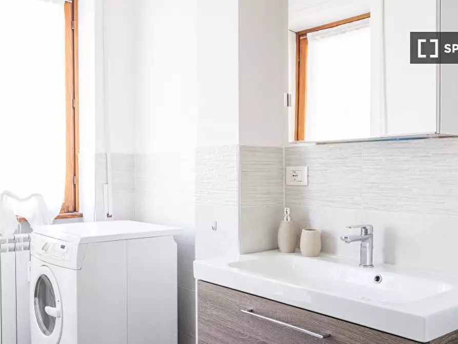 Immagine 14 di Ufficio in affitto  in Via delle Baleniere a Roma