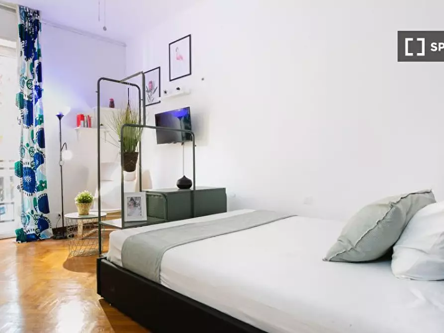 Immagine 2 di Camera condivisa in affitto  in Via Francesco Melzi d'Eril a Milano