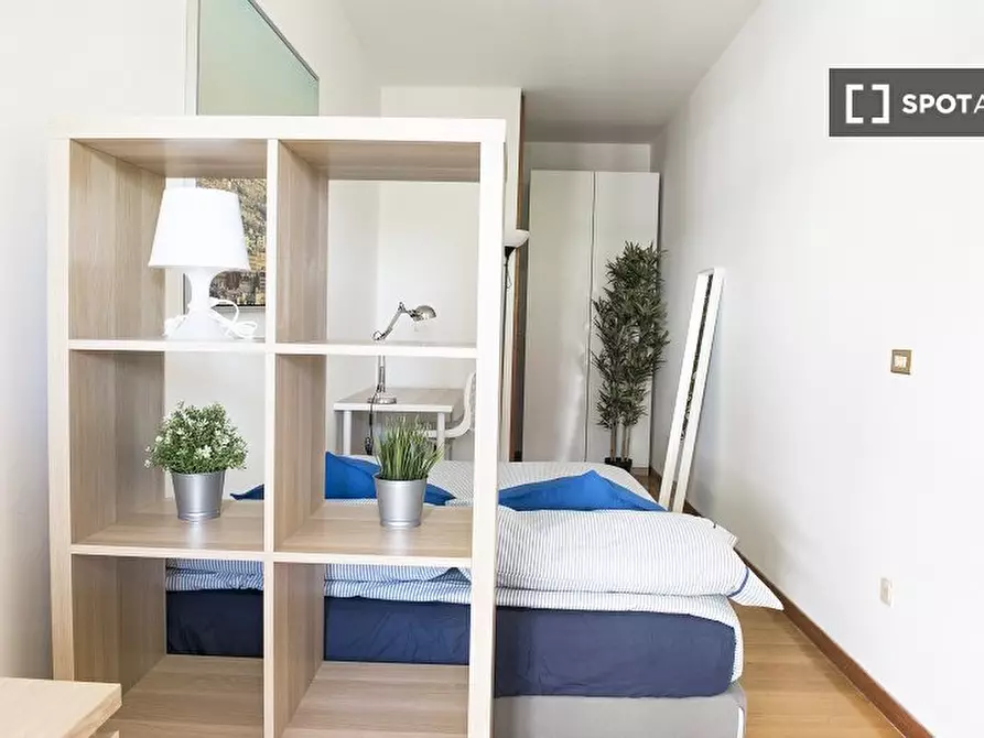 Immagine 12 di Camera condivisa in affitto  in Via Francesco Primatriccio a Milano