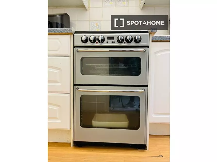 Immagine 4 di Appartamento in affitto  in Loring Rd a Hounslow