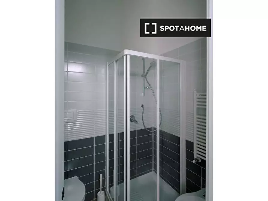 Immagine 4 di Ufficio in affitto  in Via Giovanni Battista Pergolesi a Milano