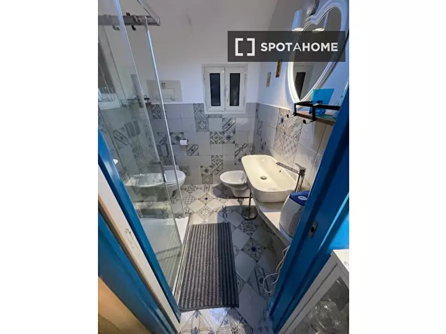 Immagine 17 di Appartamento in affitto  in Vico II Foglie A Santa Chiara a Napoli