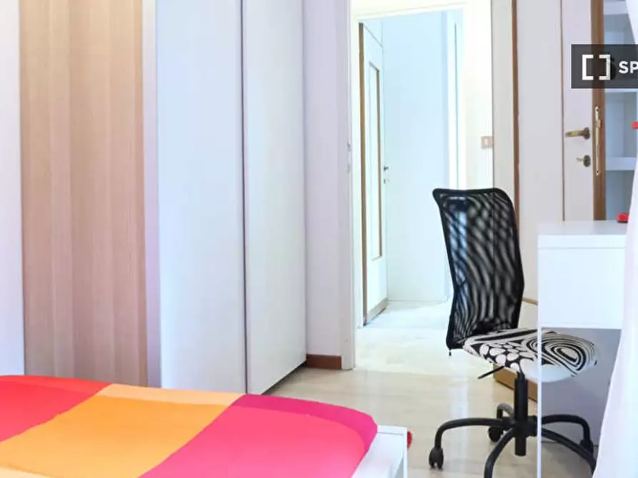 Immagine 5 di Camera condivisa in affitto  in Via Salvatore Barzilai a Milano