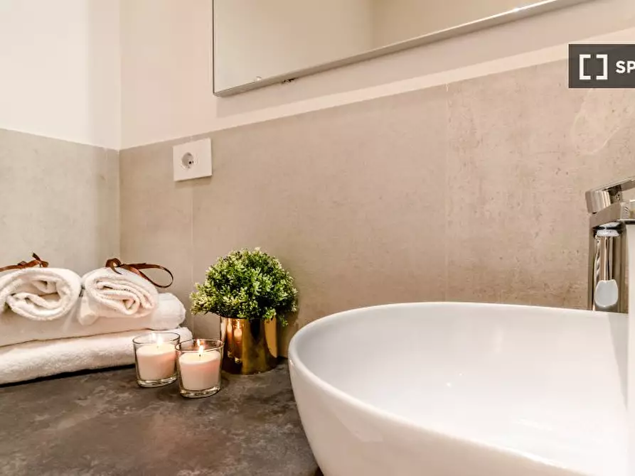 Immagine 6 di Ufficio in affitto  in Via Arienti a Bologna