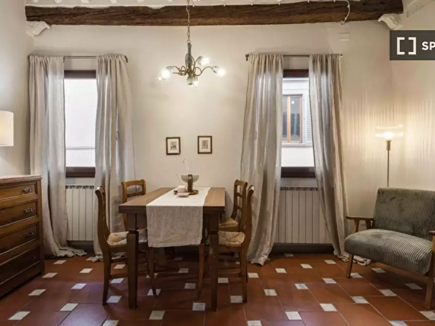 Immagine 15 di Appartamento in affitto  in Borgo S. Frediano a Firenze