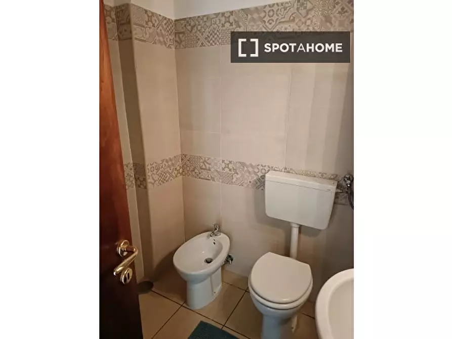 Immagine 7 di Ufficio in affitto  in Via Pignasecca a Napoli