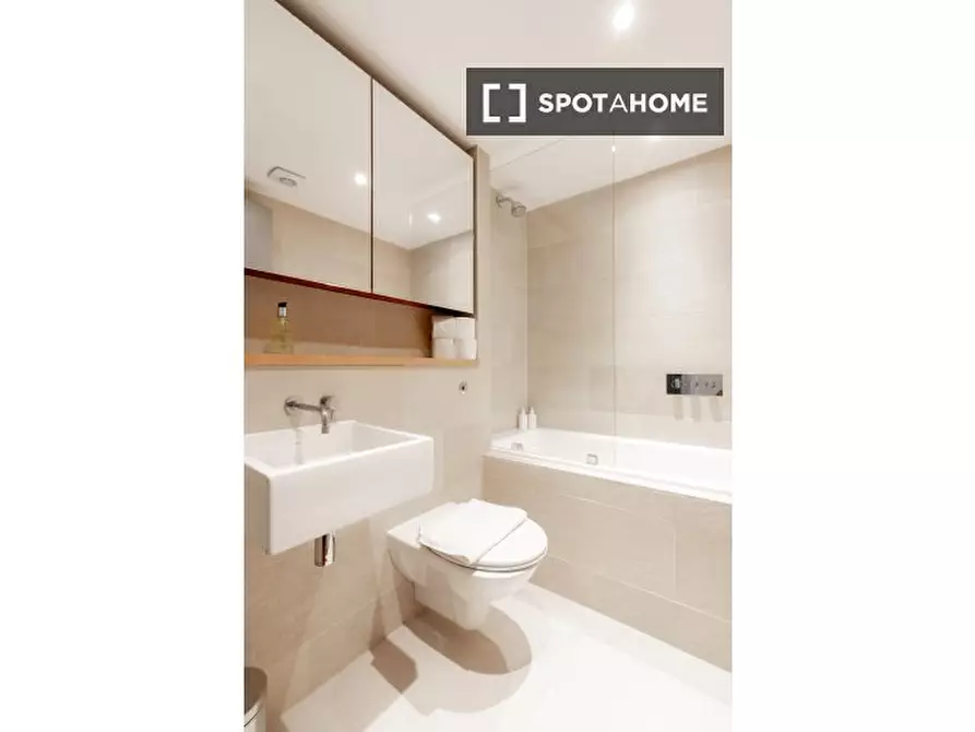 Immagine 10 di Appartamento in affitto  in Apartment a Kensington