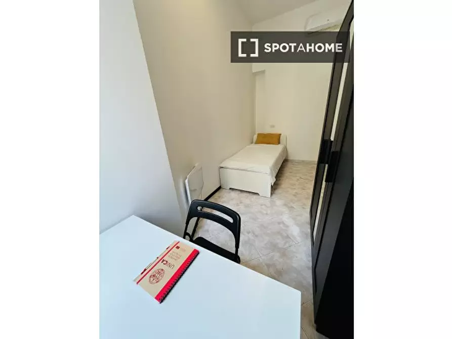 Immagine 13 di Camera condivisa in affitto  in Via Giovanni Battista Pergolesi a Cagliari