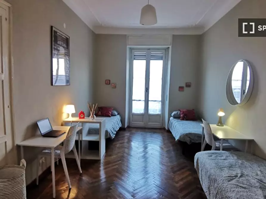 Immagine 2 di Camera condivisa in affitto  in Piazza Tancredi Galimberti a Torino