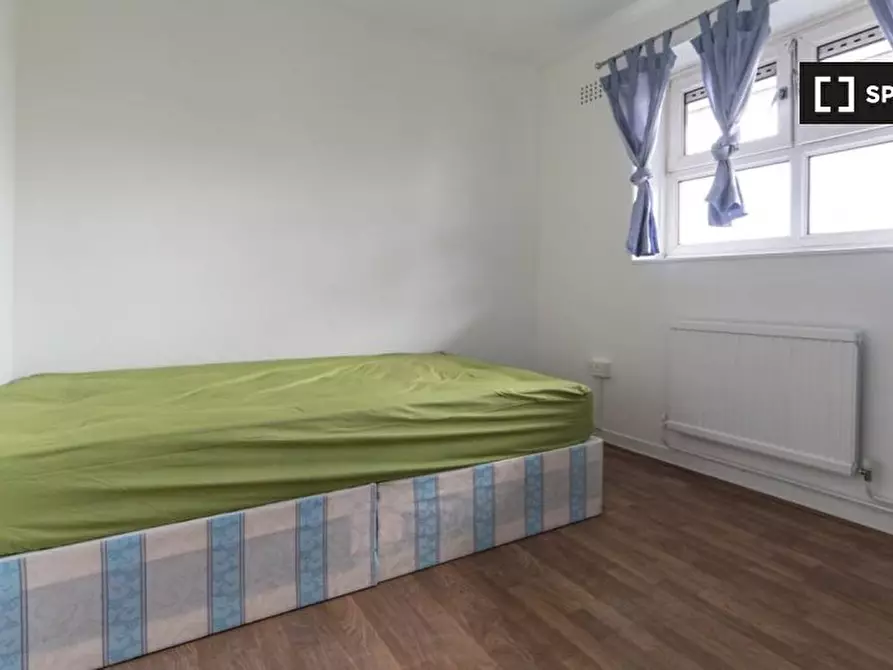 Immagine 1 di Camera condivisa in affitto  in Aston House a Lambeth