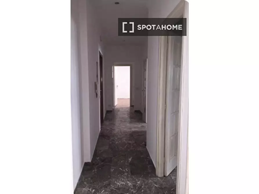 Immagine 5 di Appartamento in affitto  in Via Cecilio Stazio a Roma