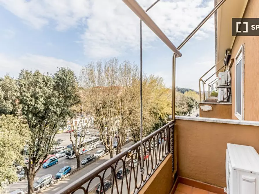 Immagine 12 di Appartamento in affitto  in Via Ostiense a Roma