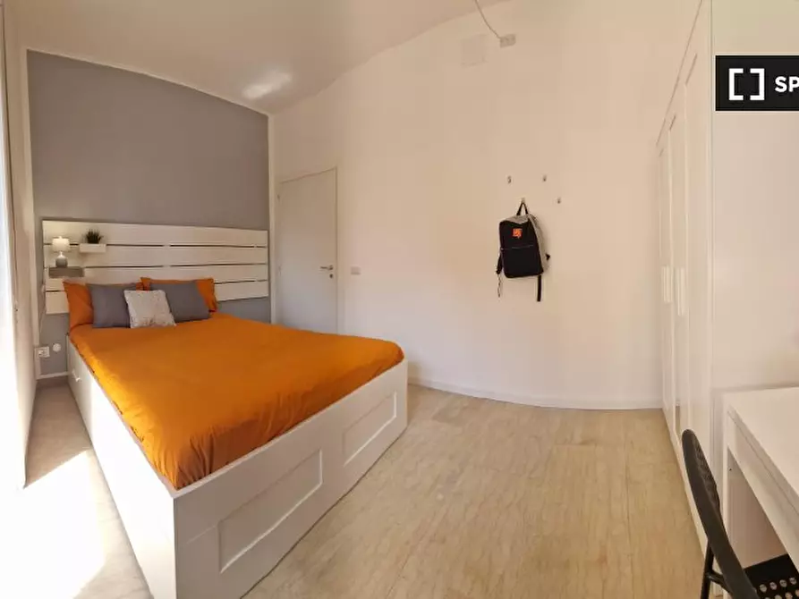 Immagine 12 di Camera condivisa in affitto  in Lungotevere di Pietra Papa a Roma