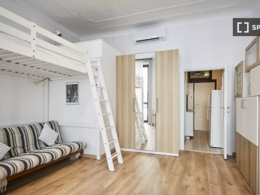 Immagine 16 di Ufficio in affitto  in Via Vigevano a Milano