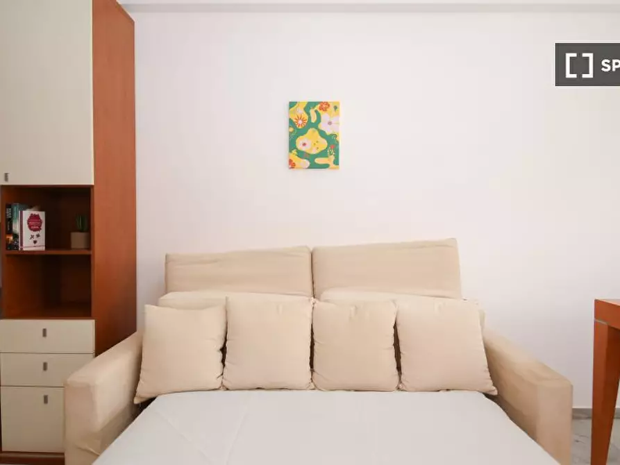 Immagine 12 di Appartamento in affitto  in Via Vestricio Spurinna a Roma