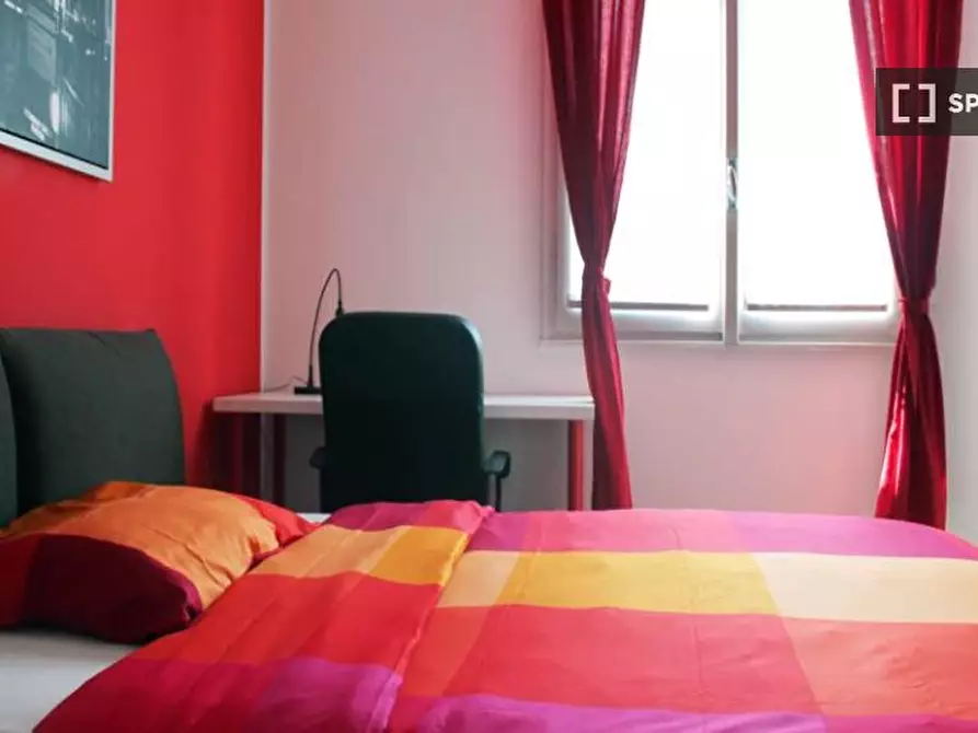 Immagine 3 di Camera condivisa in affitto  in Via Salvatore Barzilai a Milano