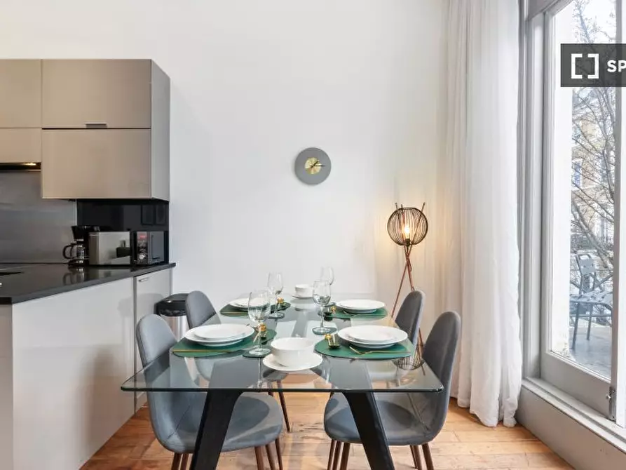 Immagine 6 di Appartamento in affitto  in Apartment a Kensington