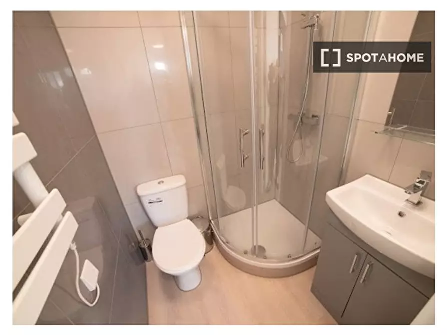 Immagine 6 di Appartamento in affitto  in Bridge Ln a Barnet