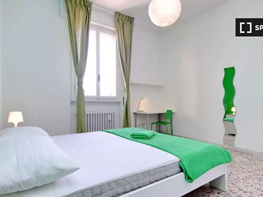 Immagine 2 di Camera condivisa in affitto  in Via Vincenzo Bellini a Firenze