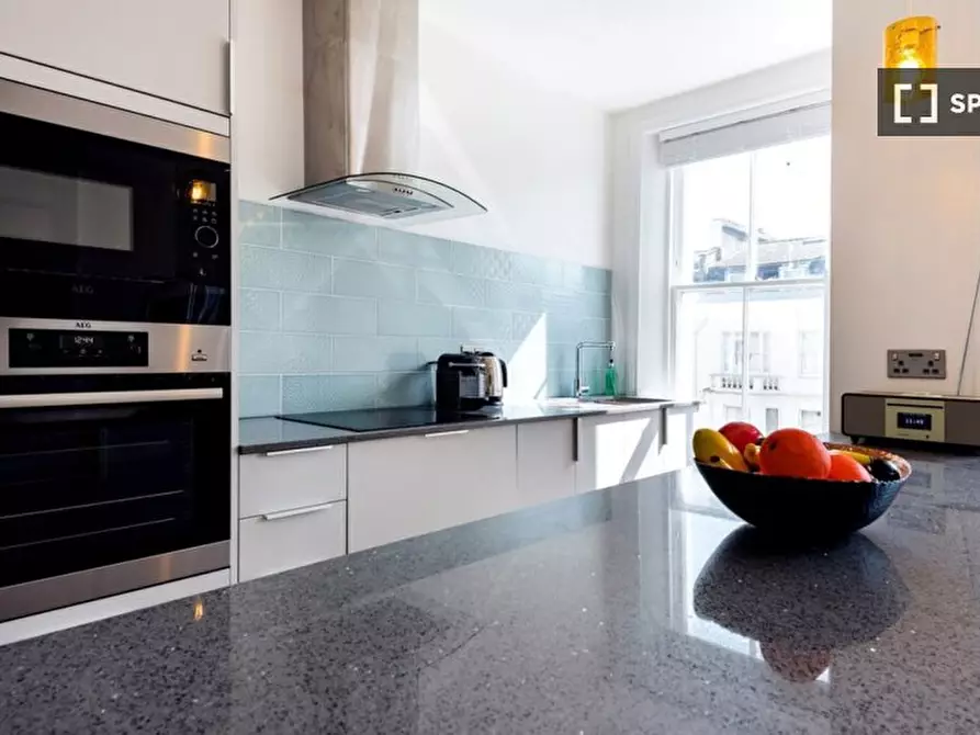 Immagine 2 di Appartamento in affitto  in Longridge Road a Kensington