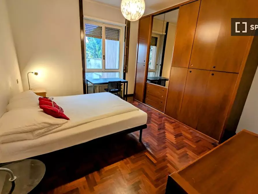 Immagine 1 di Camera condivisa in affitto  in Via Guido Guarini Matteucci a Milano