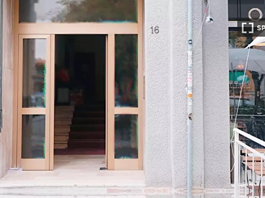 Immagine 9 di Camera condivisa in affitto  in Via Santa Croce a Bologna