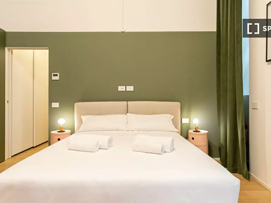 Immagine 10 di Ufficio in affitto  in Via Borromei a Milano