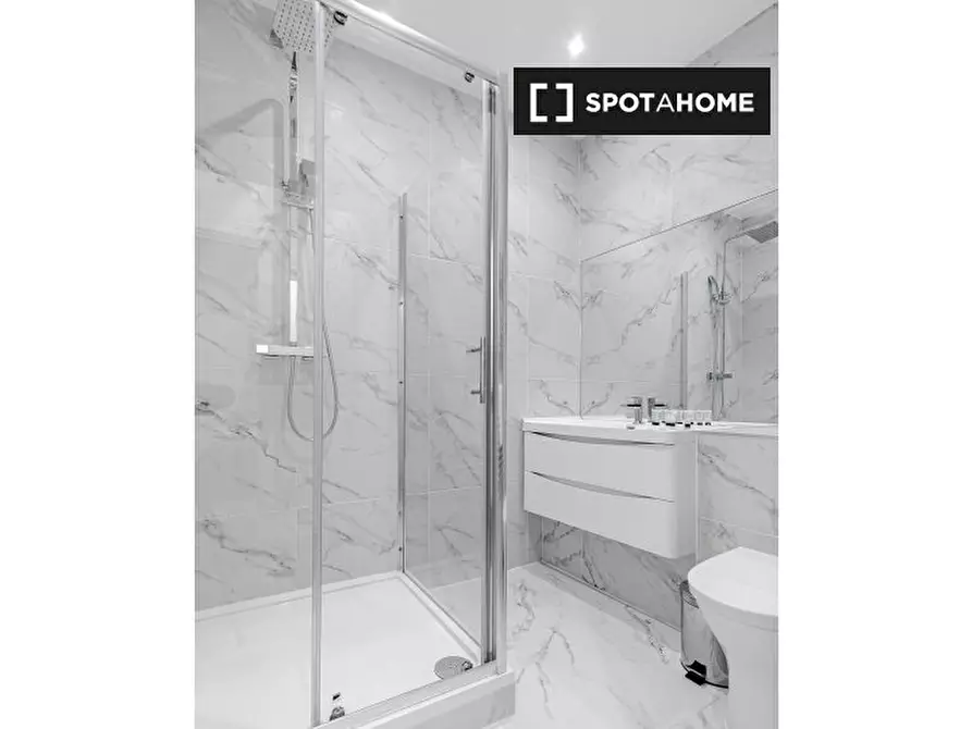 Immagine 14 di Appartamento in affitto  in Nassau St, Fitzrovia, London WW, UK a Paddington