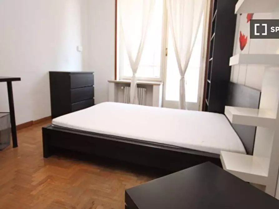 Immagine 17 di Camera condivisa in affitto  in Viale Campania a Milano
