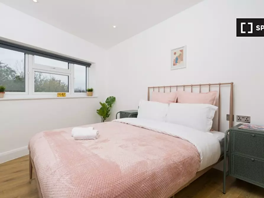 Immagine 11 di Appartamento in affitto  in -661 High Rd a Walthamstow