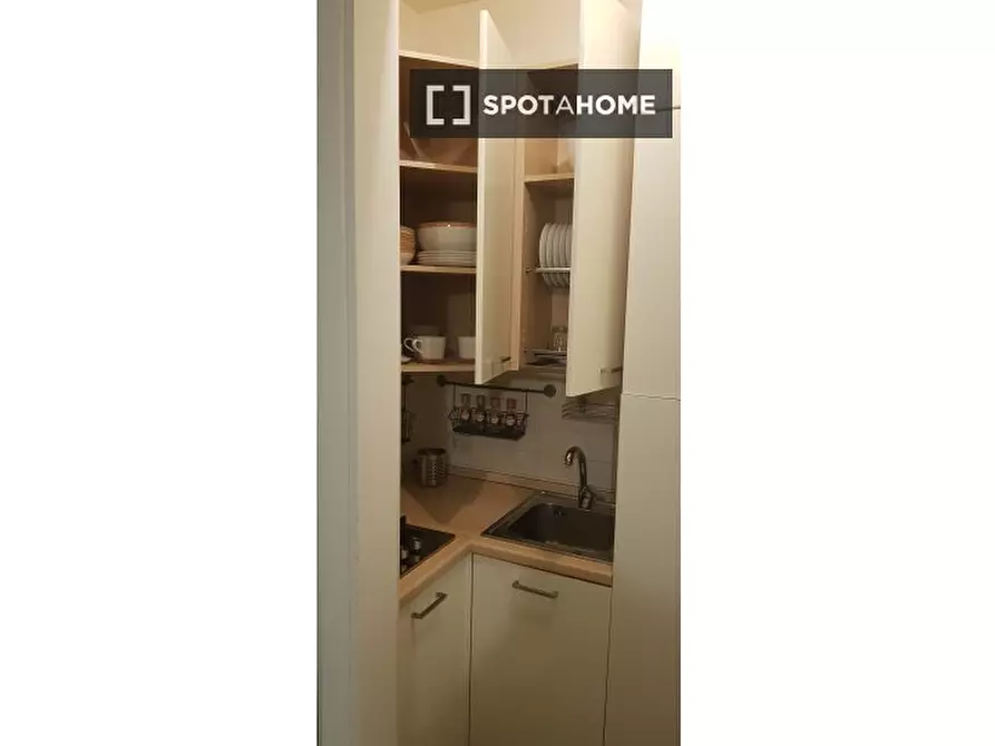 Immagine 5 di Appartamento in affitto  in Str. della Carità a Milano