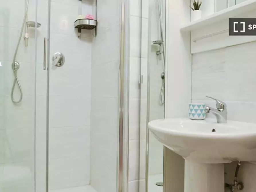 Immagine 19 di Camera condivisa in affitto  in Via Caradosso a Milano