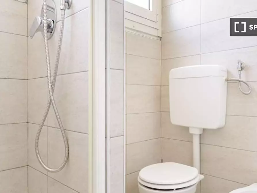 Immagine 18 di Camera condivisa in affitto  in Viale Andrea Doria a Milano