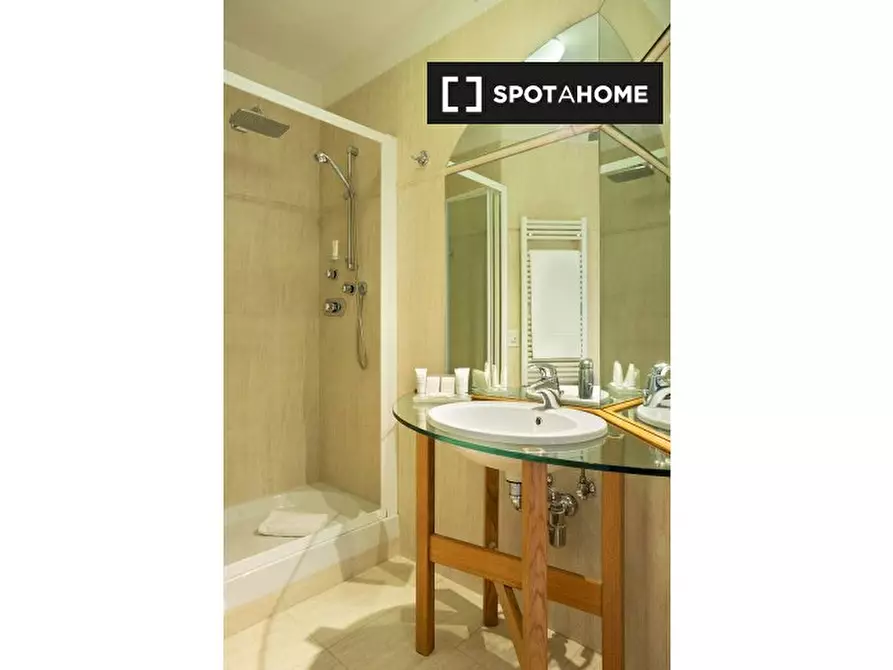 Immagine 10 di Appartamento in affitto  in Piazza Carlo Felice a Torino