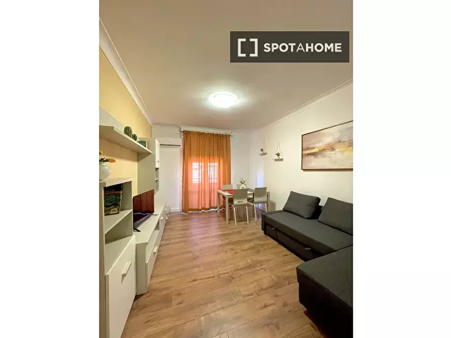 Immagine 1 di Appartamento in affitto  in Via Santa Maria Ausiliatrice a Roma