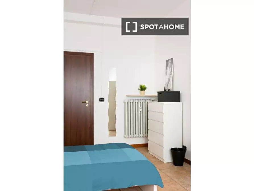 Immagine 12 di Camera condivisa in affitto  in Galimberti a Torino
