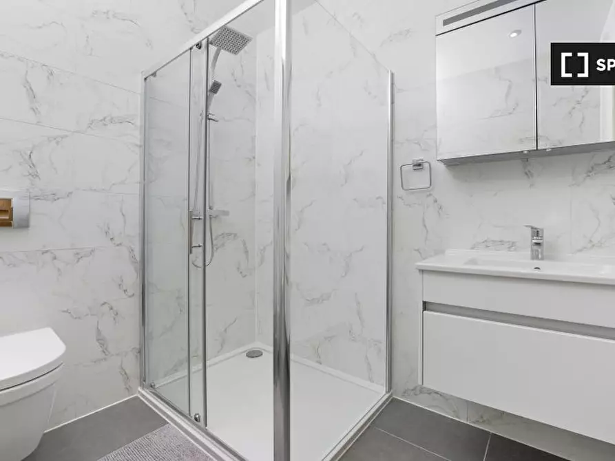 Immagine 3 di Appartamento in affitto  in -661 High Rd a Walthamstow