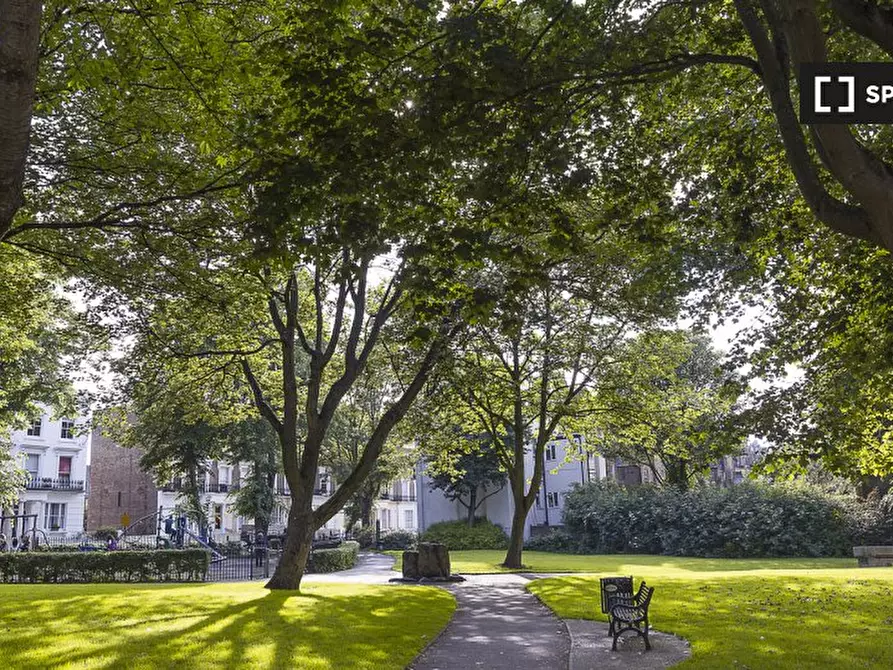 Immagine 15 di Appartamento in affitto  in Edbrooke Road a Paddington