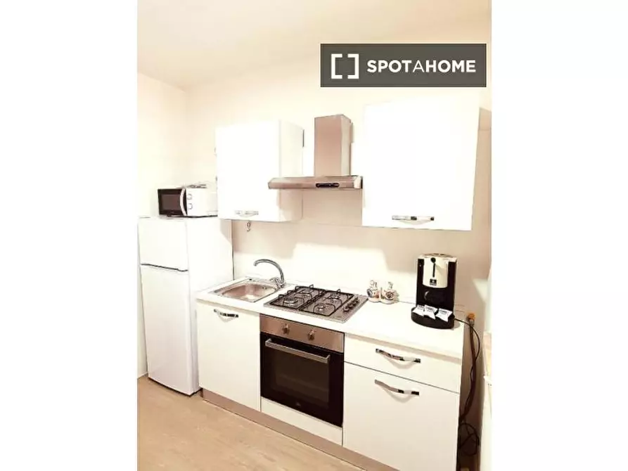 Immagine 3 di Appartamento in affitto  in Via Giuseppe Allegranza a Roma