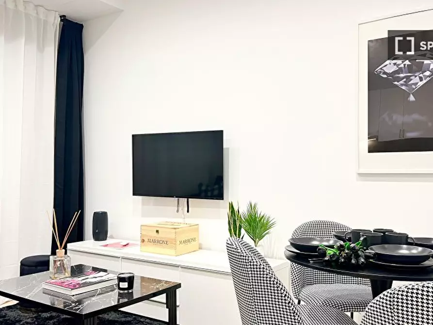 Immagine 9 di Appartamento in affitto  in Viale Legioni Romane a Milano