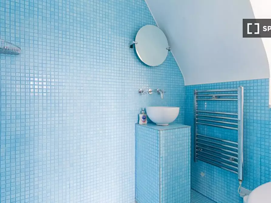 Immagine 19 di Appartamento in affitto  in flat a Kensington