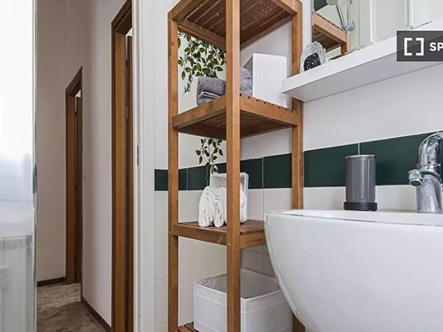 Immagine 19 di Camera condivisa in affitto  in Viale Emilio Caldara a Milano