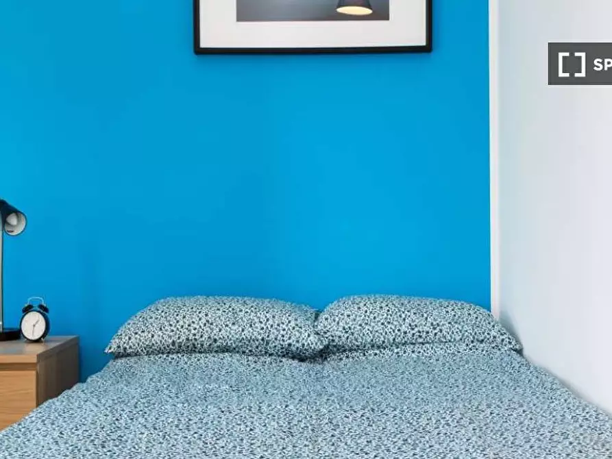 Immagine 1 di Camera condivisa in affitto  in Via Ginestre Milan a Buccinasco